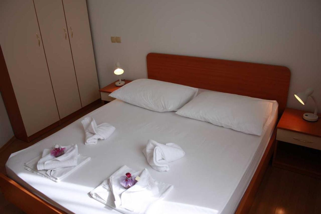 Villa Dvor Apartments Omiš Exterior foto